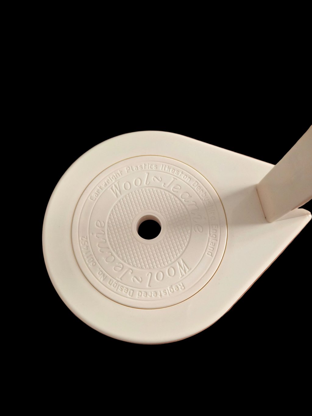 The Wool Jeanie – Yarn Winder & Wool Winder for Knitters
